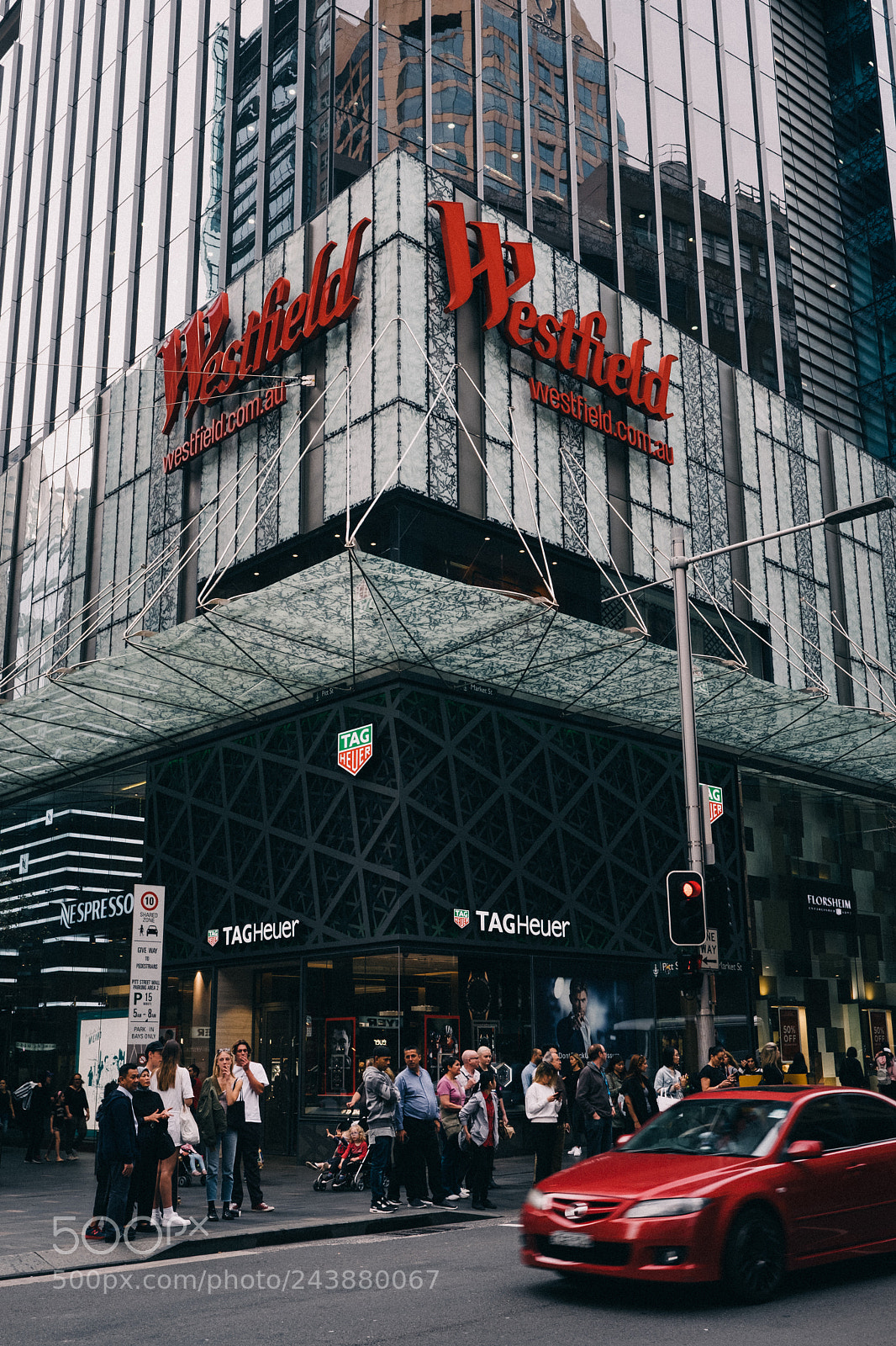 Fujifilm X-T2 sample photo. Red is always outstanding. photography