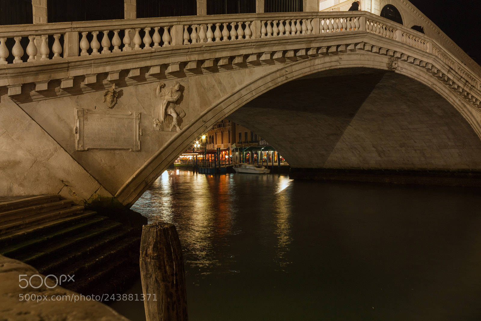 Canon EOS 450D (EOS Rebel XSi / EOS Kiss X2) sample photo. Rialto bridge photography