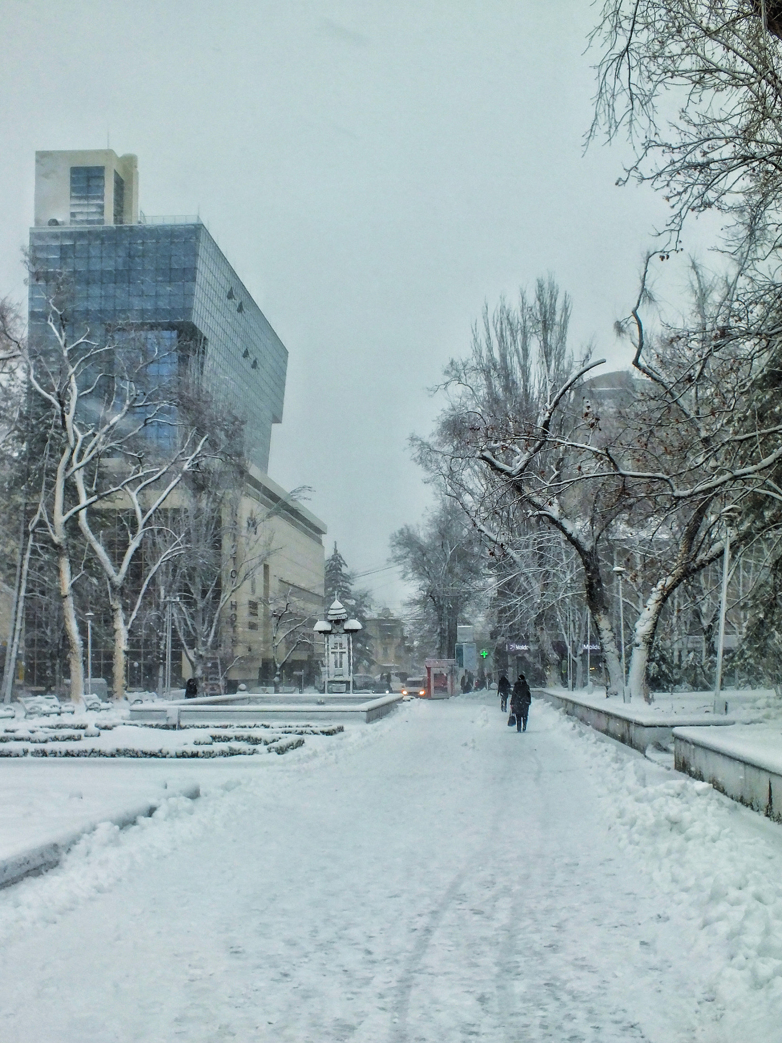 Fujifilm FinePix HS25EXR sample photo. Winter in chisinau, moldova. photography