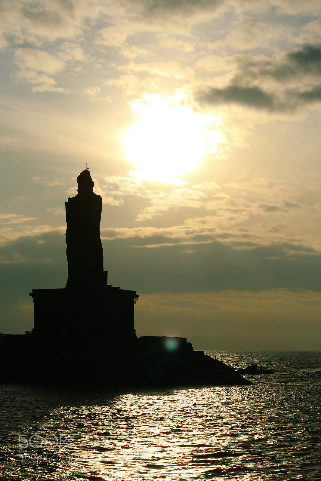 Canon EOS 1300D (EOS Rebel T6 / EOS Kiss X80) sample photo. Lonely monk photography