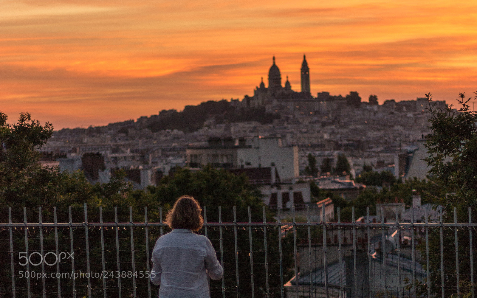 Canon EOS 100D (EOS Rebel SL1 / EOS Kiss X7) sample photo. Sunset paris photography