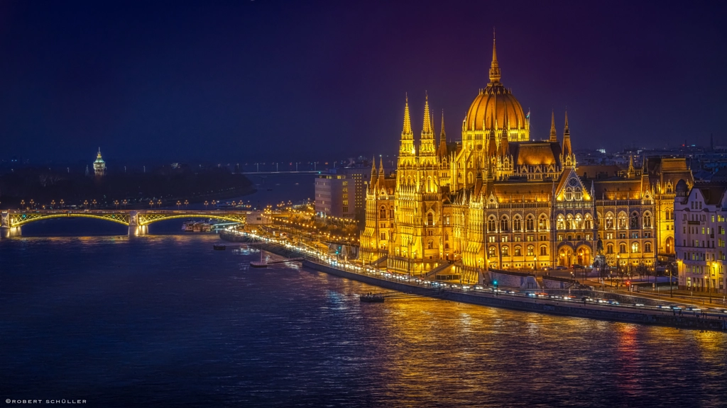 Budapest Parliament, Splendor And Glory on Danube by Robert Schüller on 500px.com