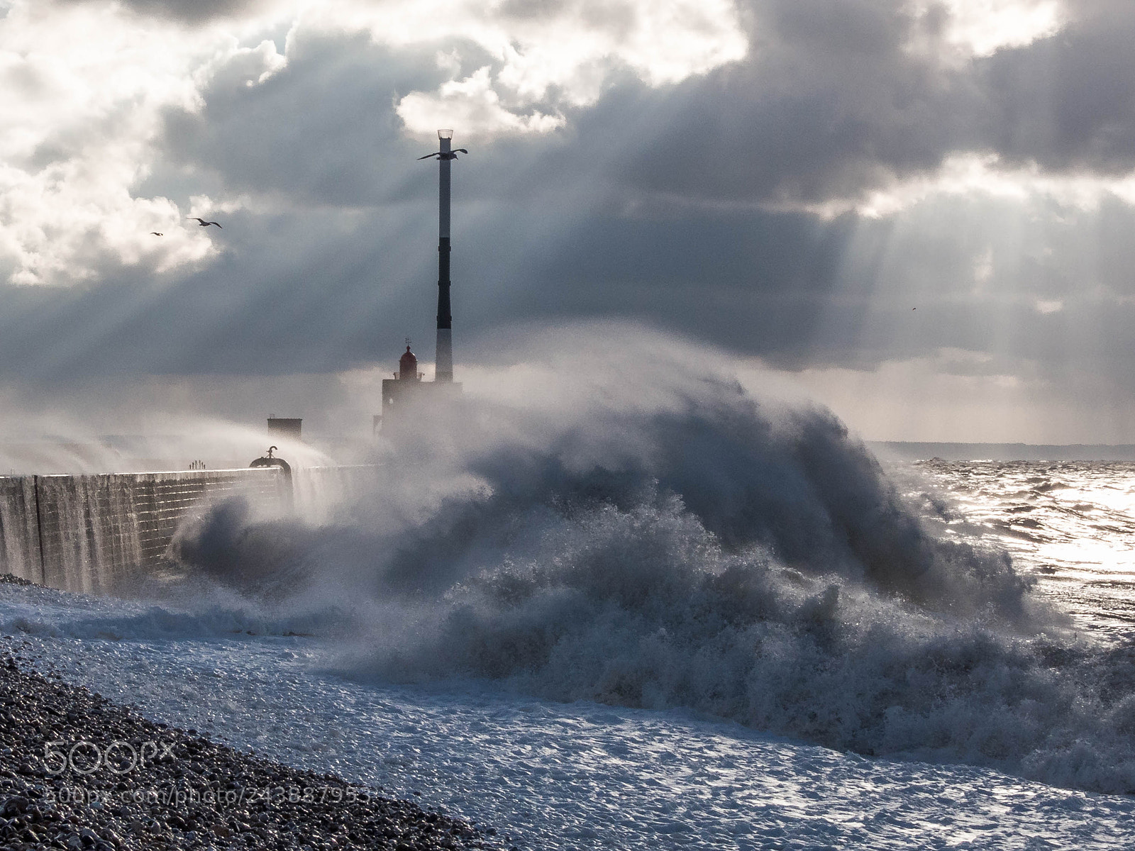 Panasonic Lumix DMC-FZ200 sample photo. Sea spray photography