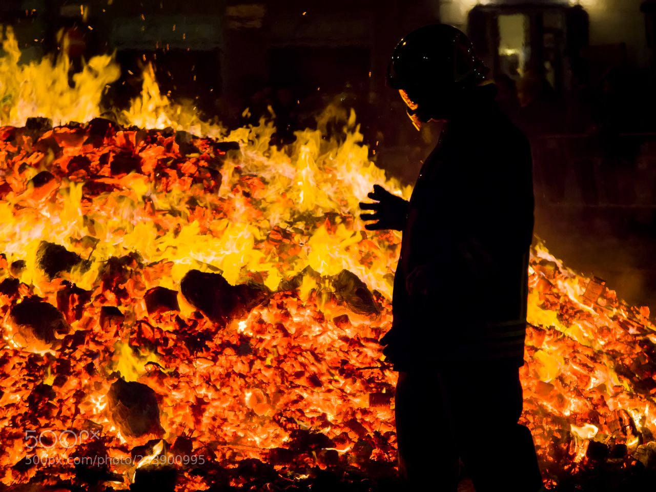 Olympus OM-D E-M10 II sample photo. Hello fire photography