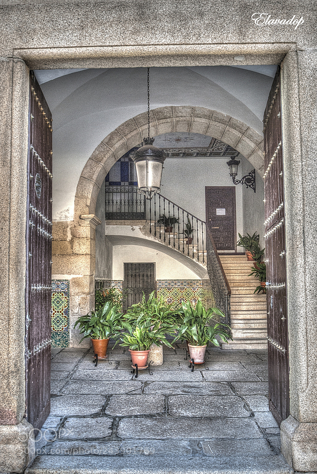 Nikon D3000 sample photo. Patio interior (cáceres) photography