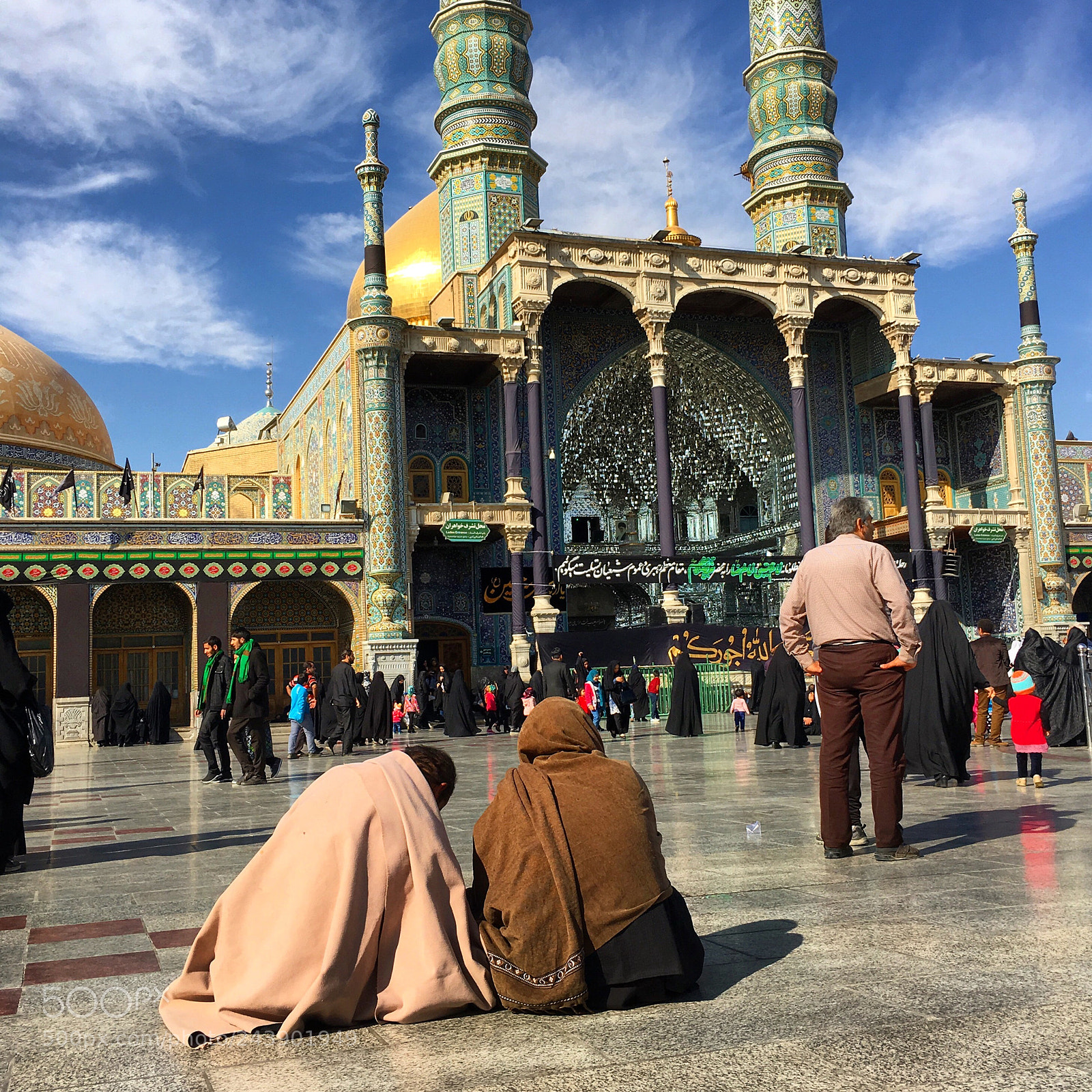 Apple iPhone 6s Plus sample photo. Fatima masumeh shrine photography