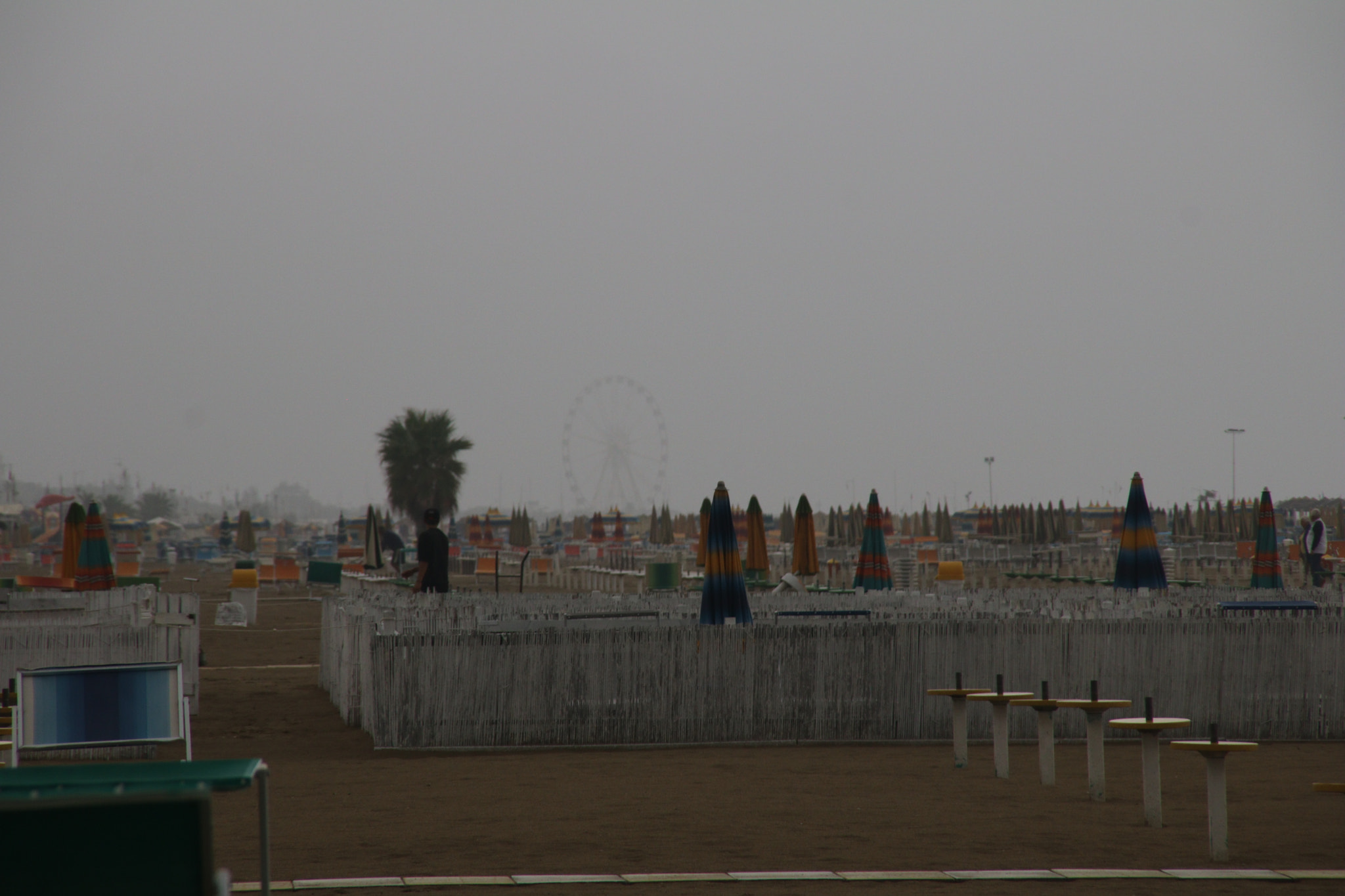 Canon EOS 760D (EOS Rebel T6s / EOS 8000D) sample photo. Deserted beach, rimini photography