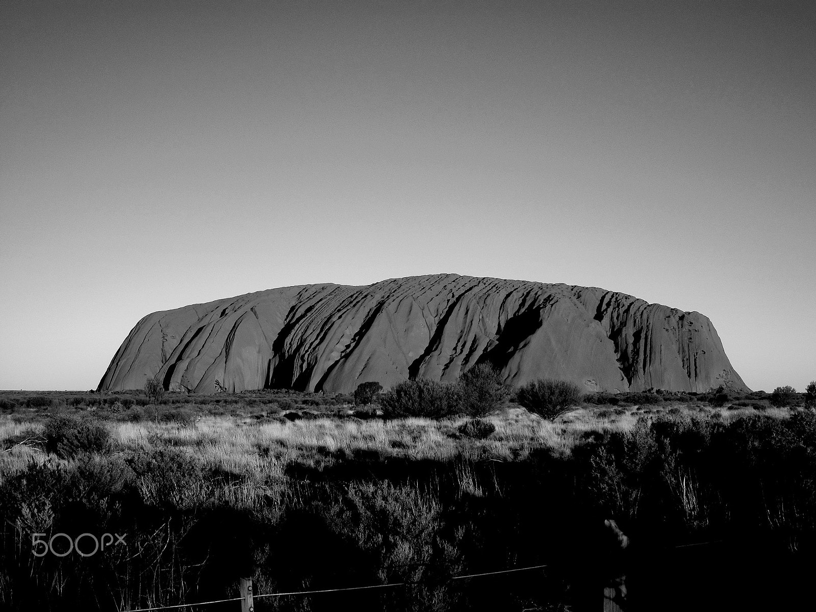 Canon PowerShot SD990 IS (Digital IXUS 980 IS / IXY Digital 3000 IS) sample photo. Majestic uluru at sunset on a clear winter's evening photography
