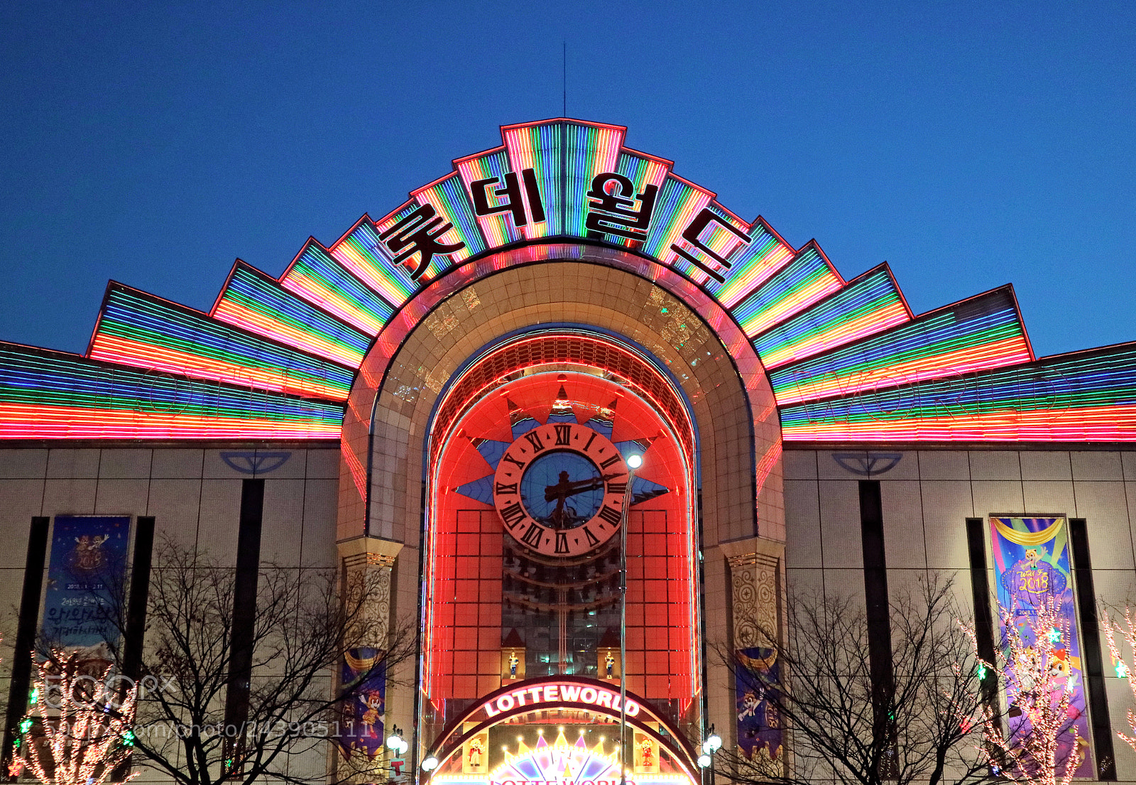 Canon EOS M3 sample photo. Lotte world photography