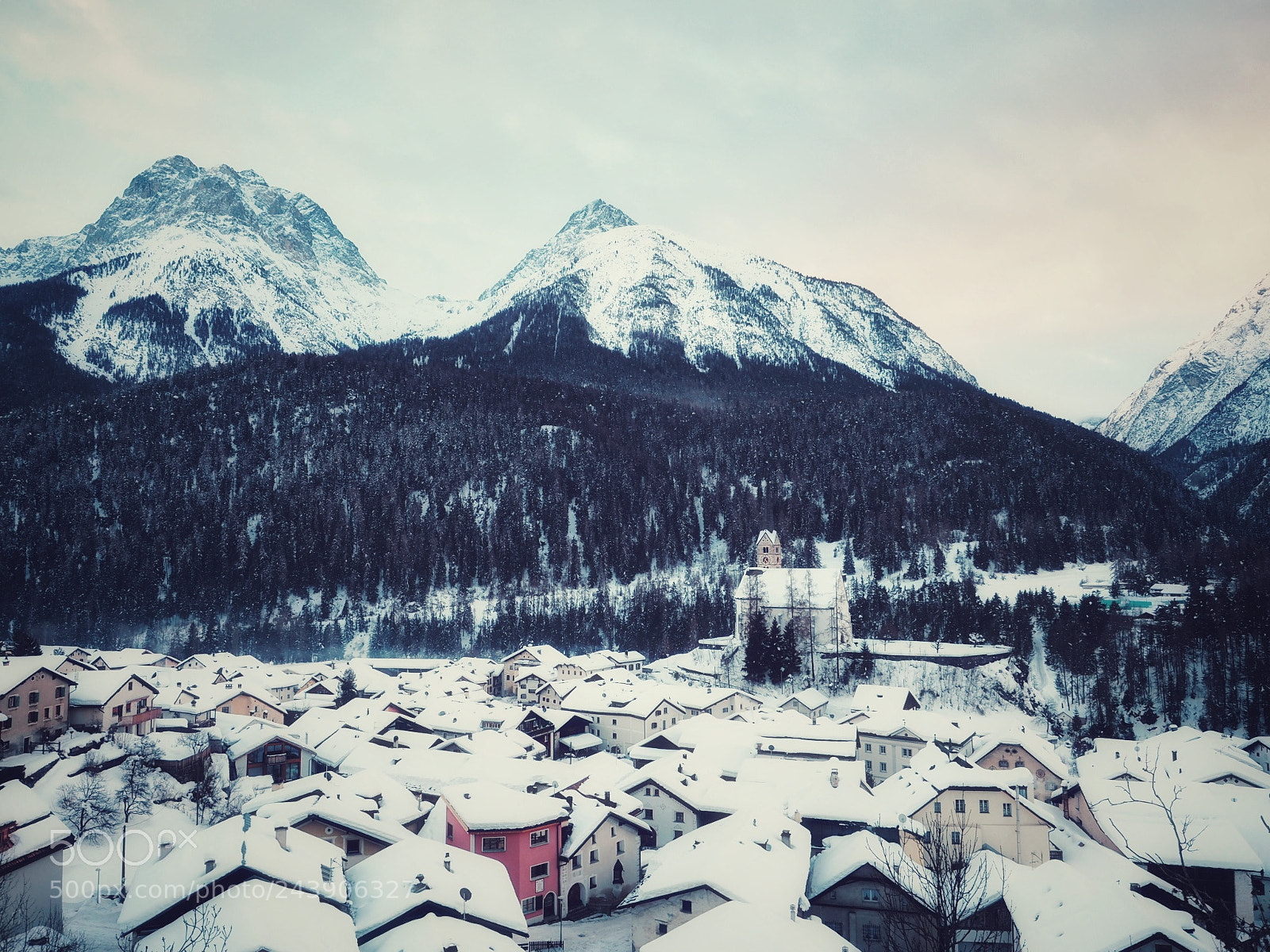 Olympus PEN E-PL7 sample photo. Scuol photography