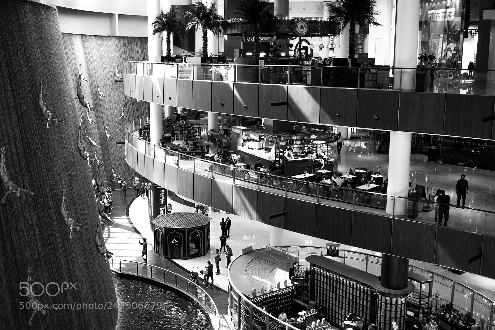 Fujifilm X-T10 sample photo. Dubai mall photography