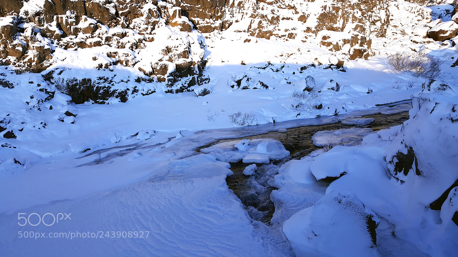 Samsung Galaxy S6 sample photo. Icy water in gullfoss photography