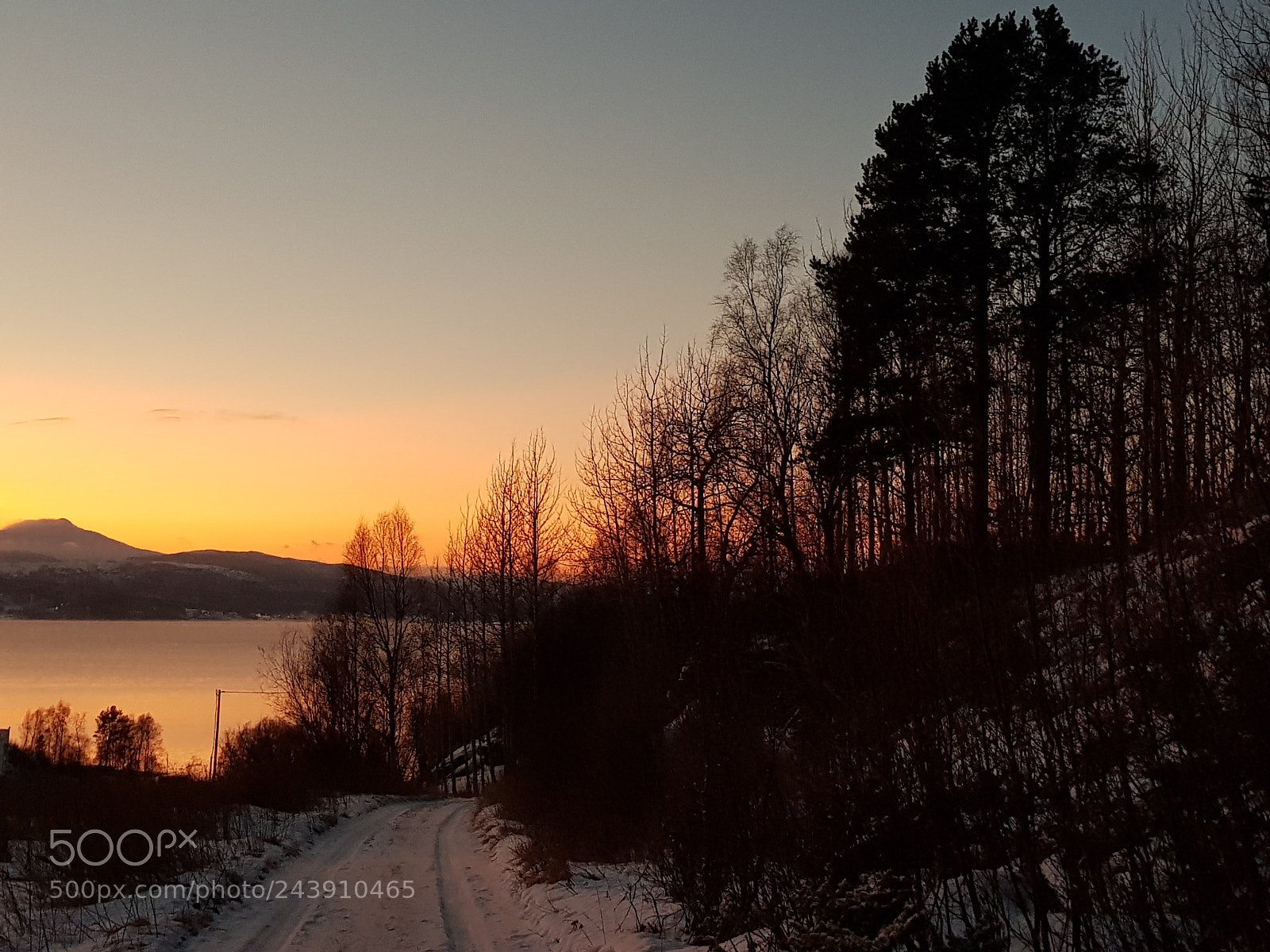 Samsung Galaxy S8 sample photo. Down to the fjord photography