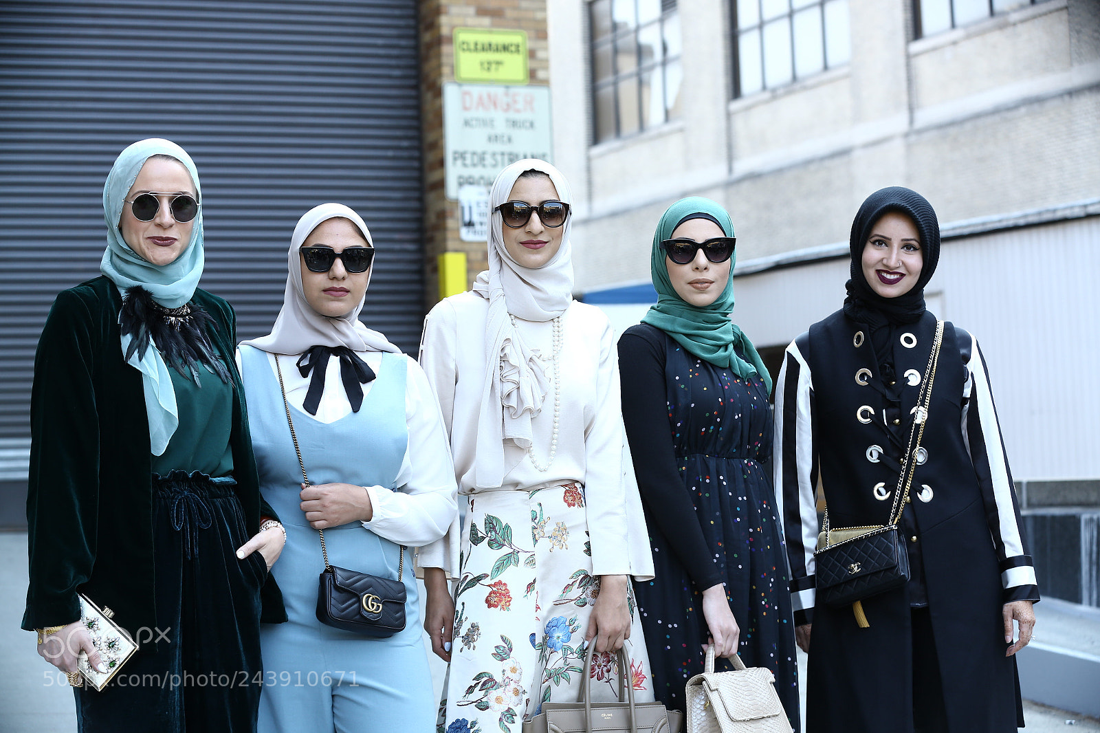 Canon EOS-1D X sample photo. Street style nyfw 2017 photography