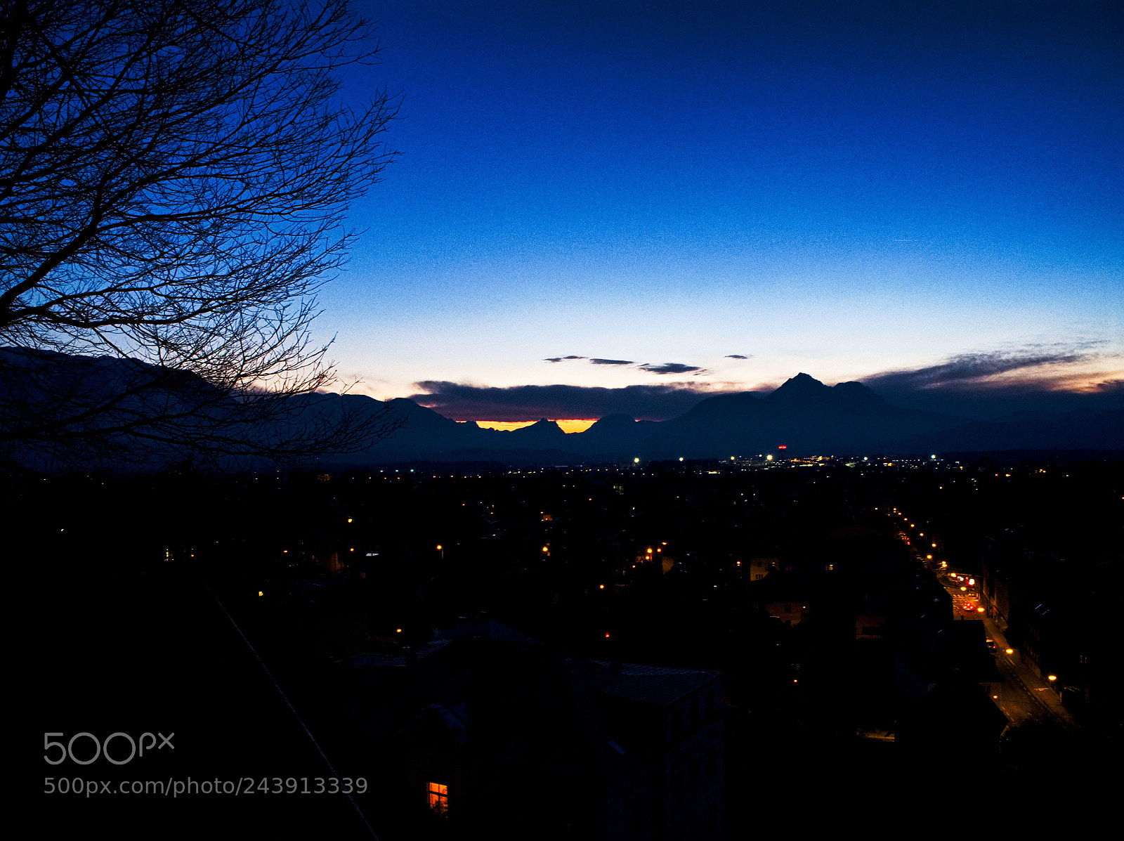 Olympus OM-D E-M10 III sample photo. Sunset photography