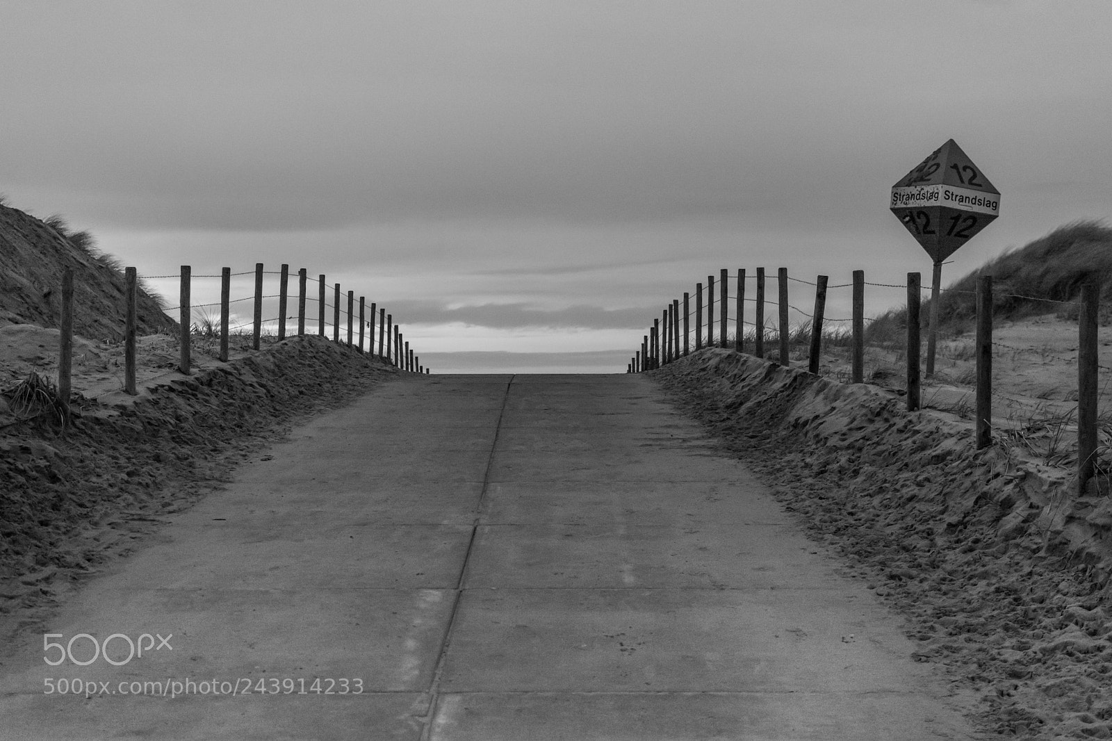 Nikon D7100 sample photo. Onward to nowhere photography