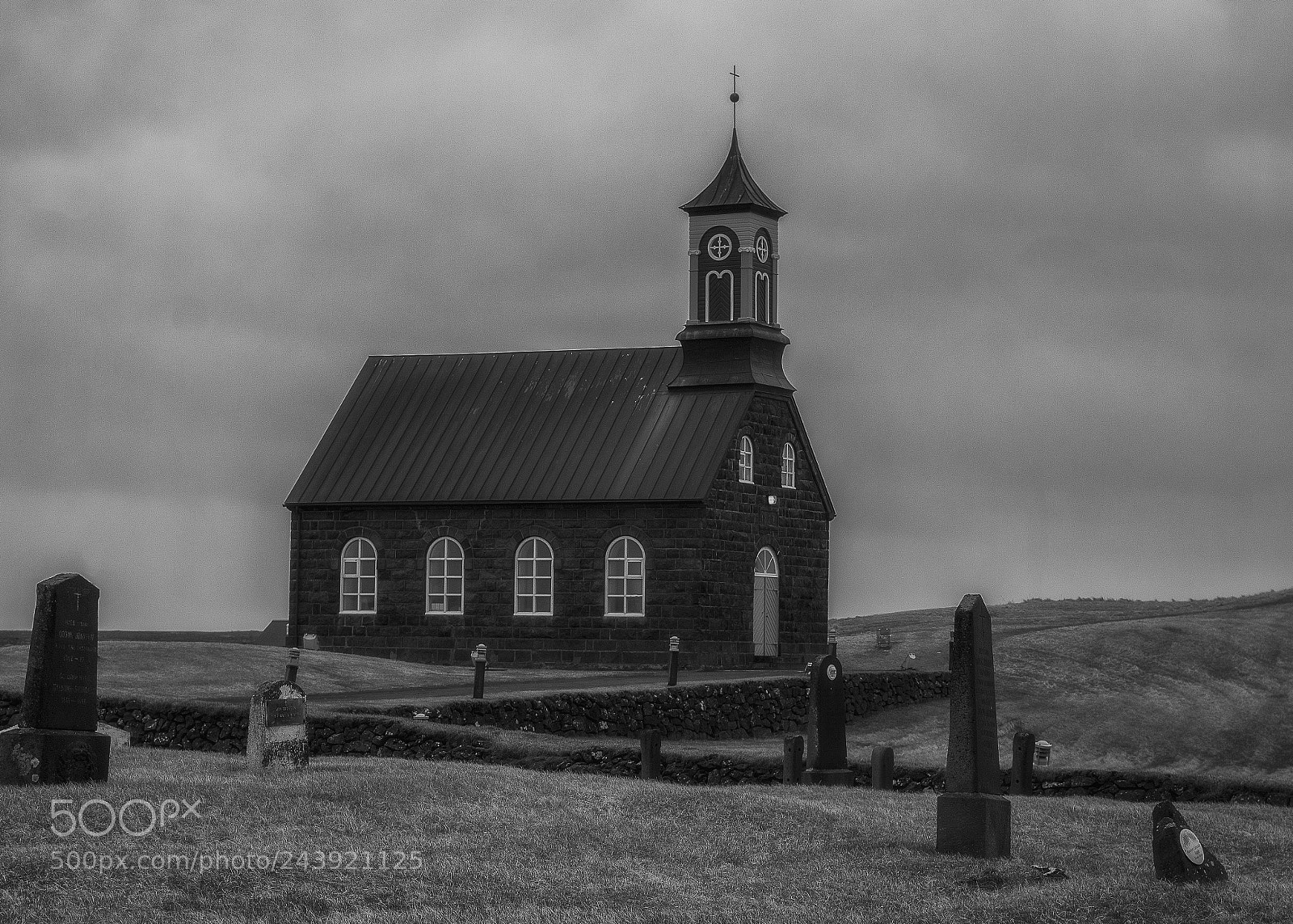 Canon EOS 600D (Rebel EOS T3i / EOS Kiss X5) sample photo. Icelandic church photography
