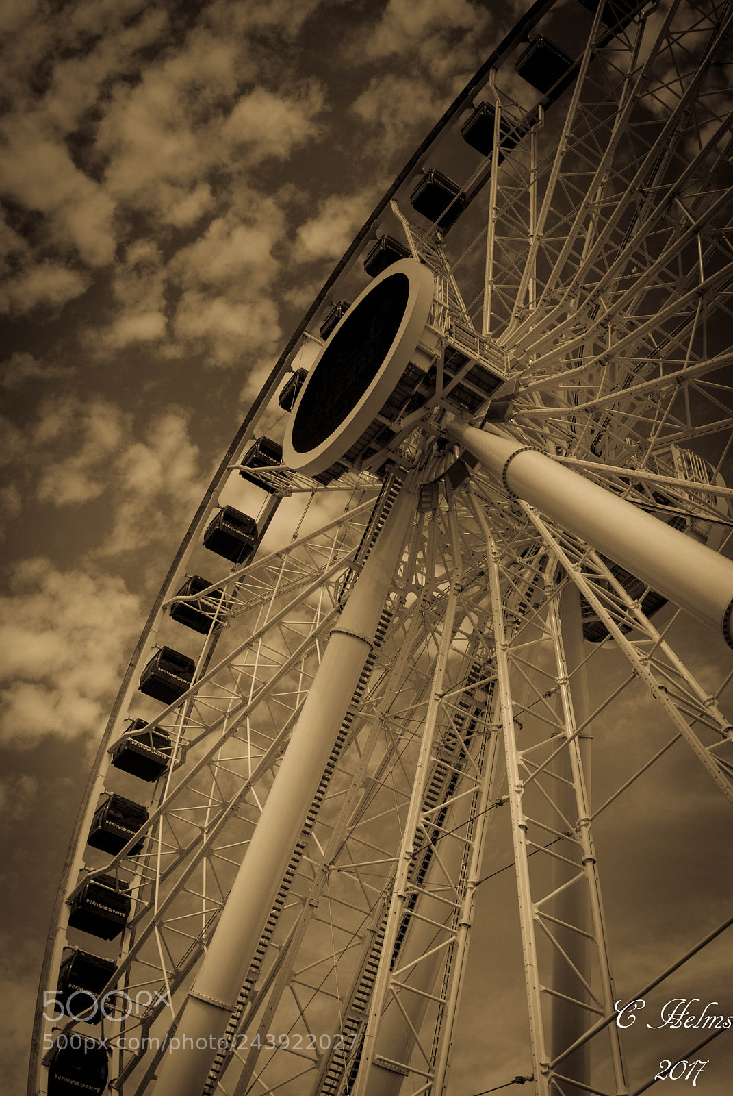 Nikon D200 sample photo. The wheel photography
