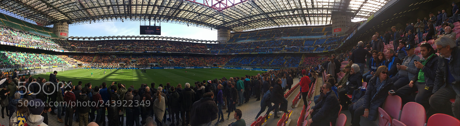 Apple iPhone 5s sample photo. Waiting the match photography
