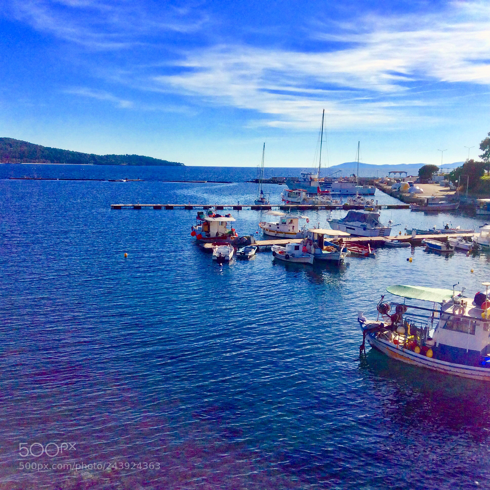 Apple iPad mini 2 sample photo. Fishing boats photography