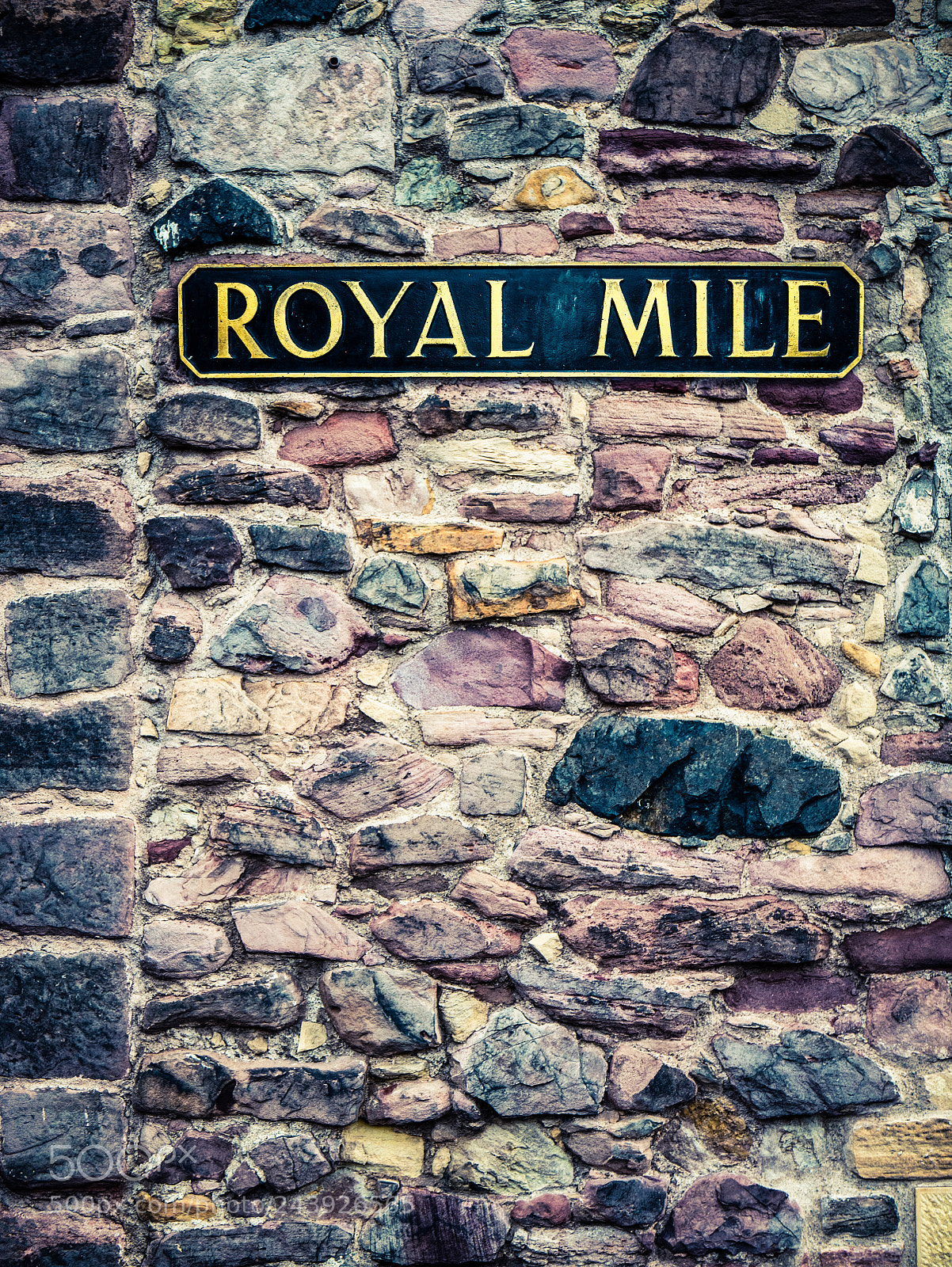 Panasonic Lumix DMC-LX100 sample photo. Edinburgh royal mile sign photography