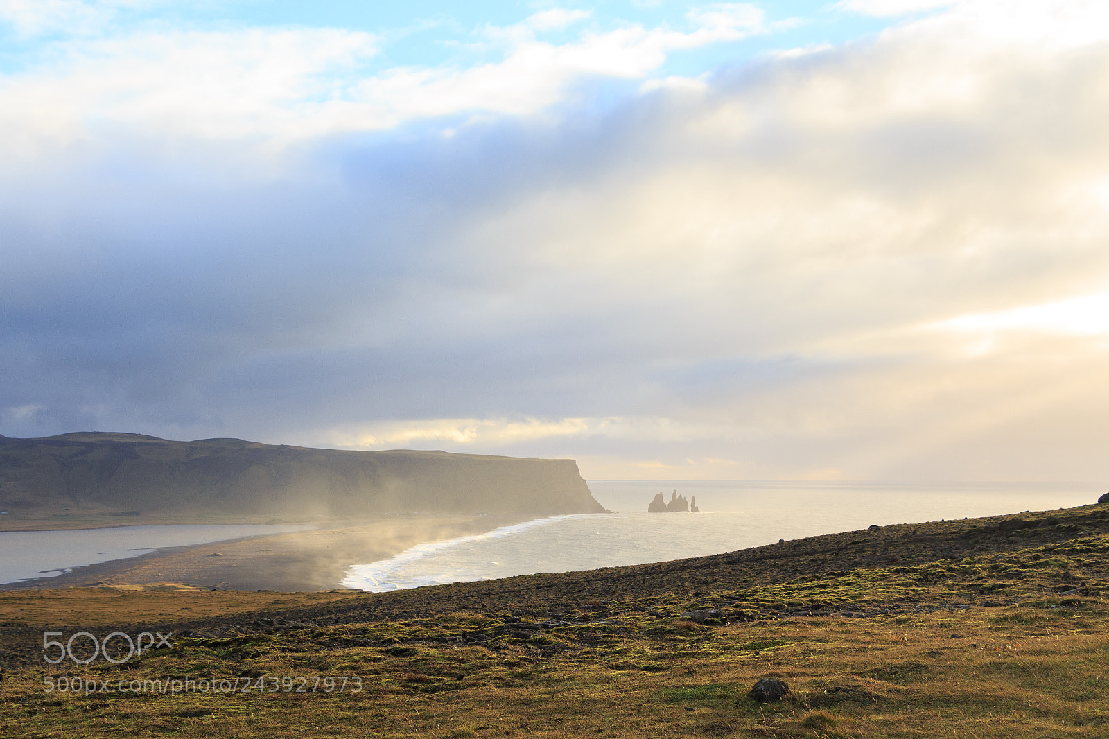 Canon EOS 700D (EOS Rebel T5i / EOS Kiss X7i) sample photo. Reynisfjara beach viewed from photography