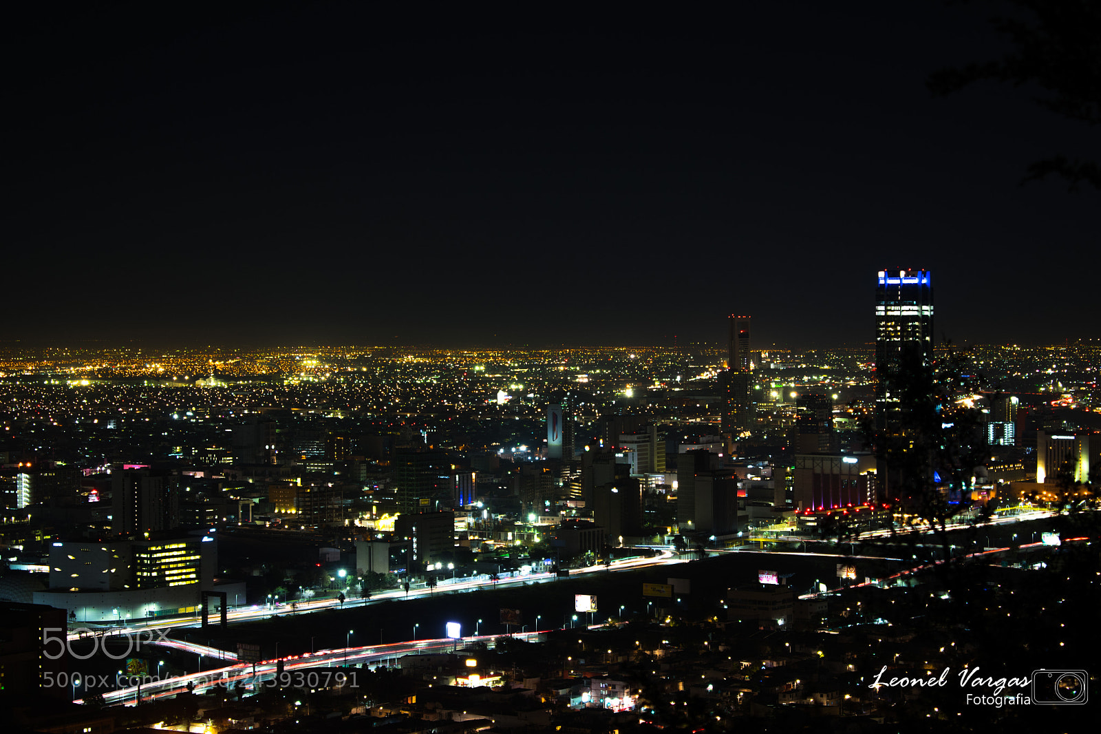 Nikon D5600 sample photo. Monterrey city photography