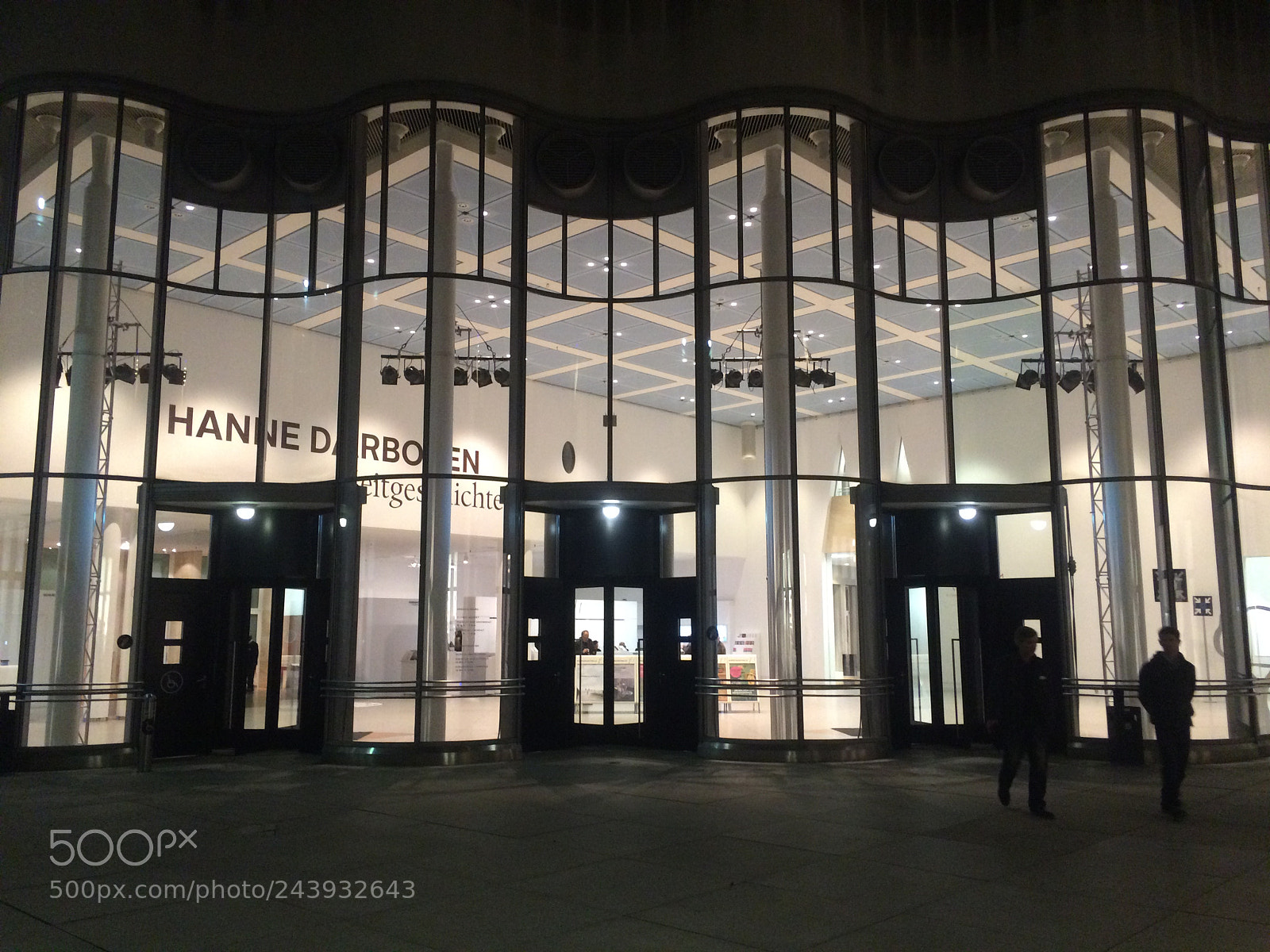 Apple iPhone 5s sample photo. Museum photography