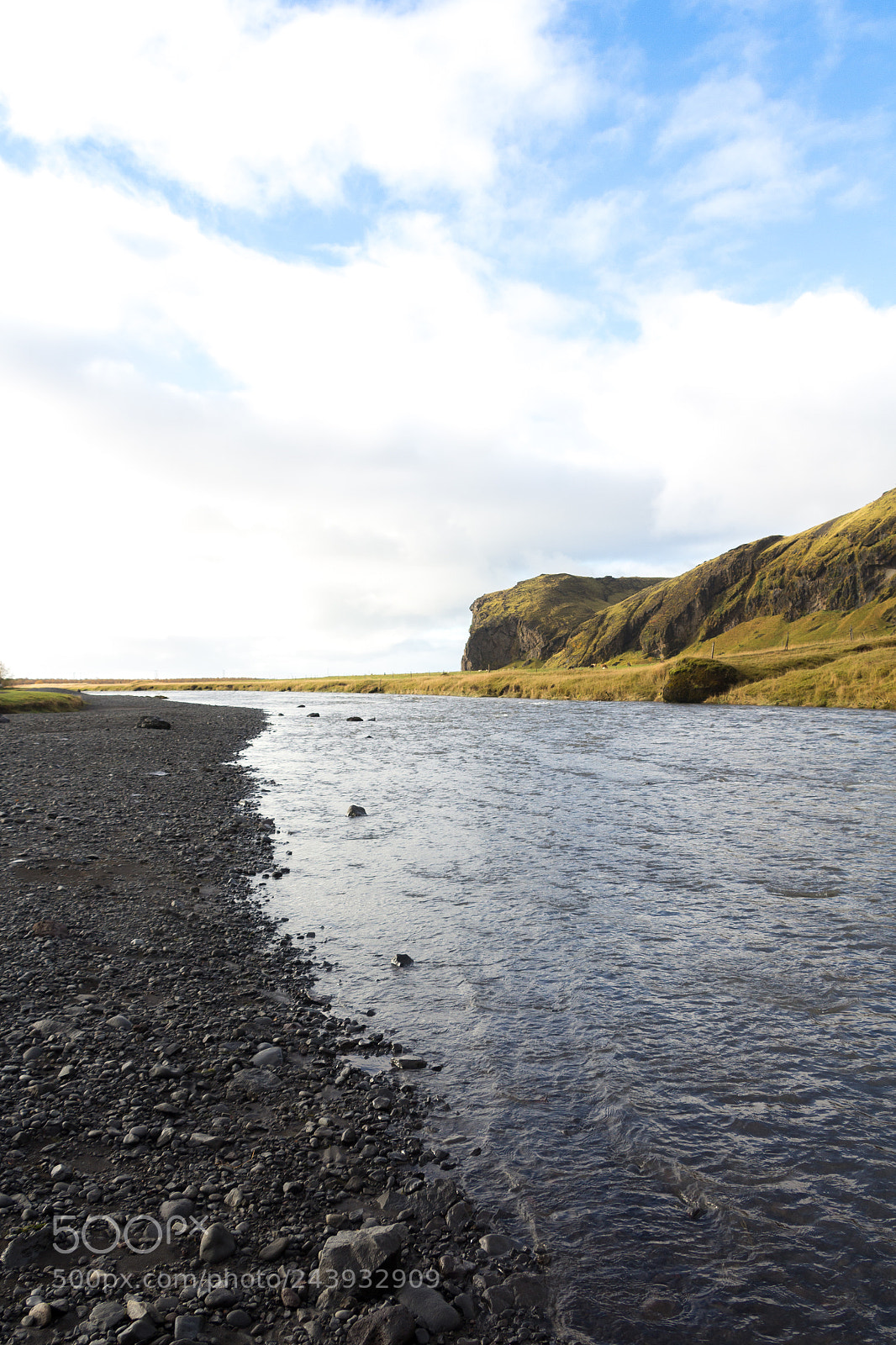 Canon EOS 700D (EOS Rebel T5i / EOS Kiss X7i) sample photo. Stony riverbed near skogafoss photography