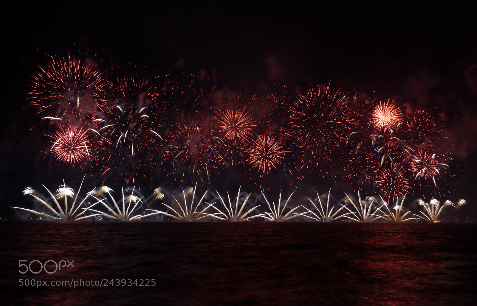Sony a7 sample photo. Explosions in the sky. photography