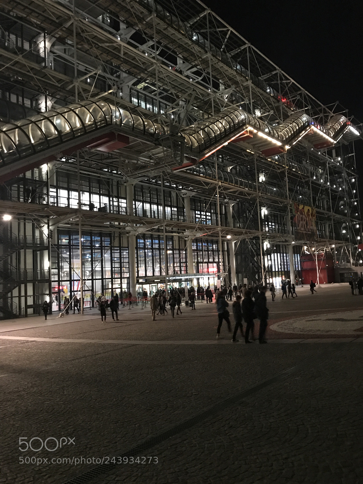 Apple iPhone 7 sample photo. Centre pompidou paris photography