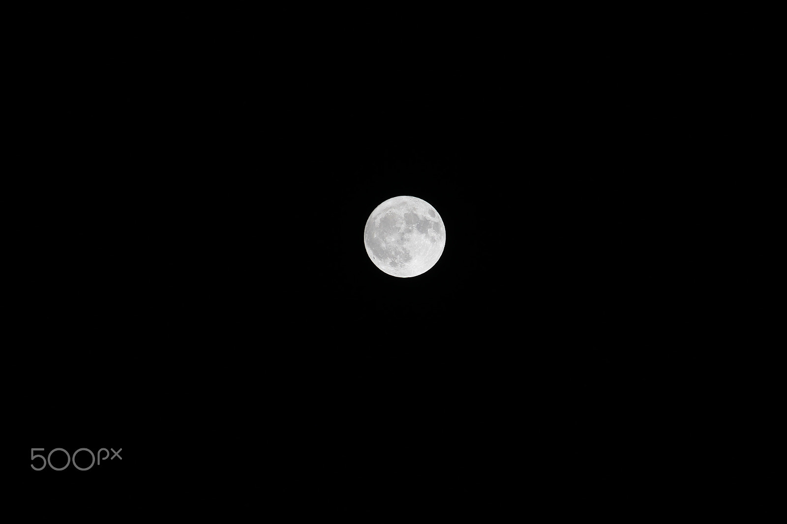 Canon EOS 600D (Rebel EOS T3i / EOS Kiss X5) + Canon EF-S 55-250mm F4-5.6 IS STM sample photo. Night moon photography
