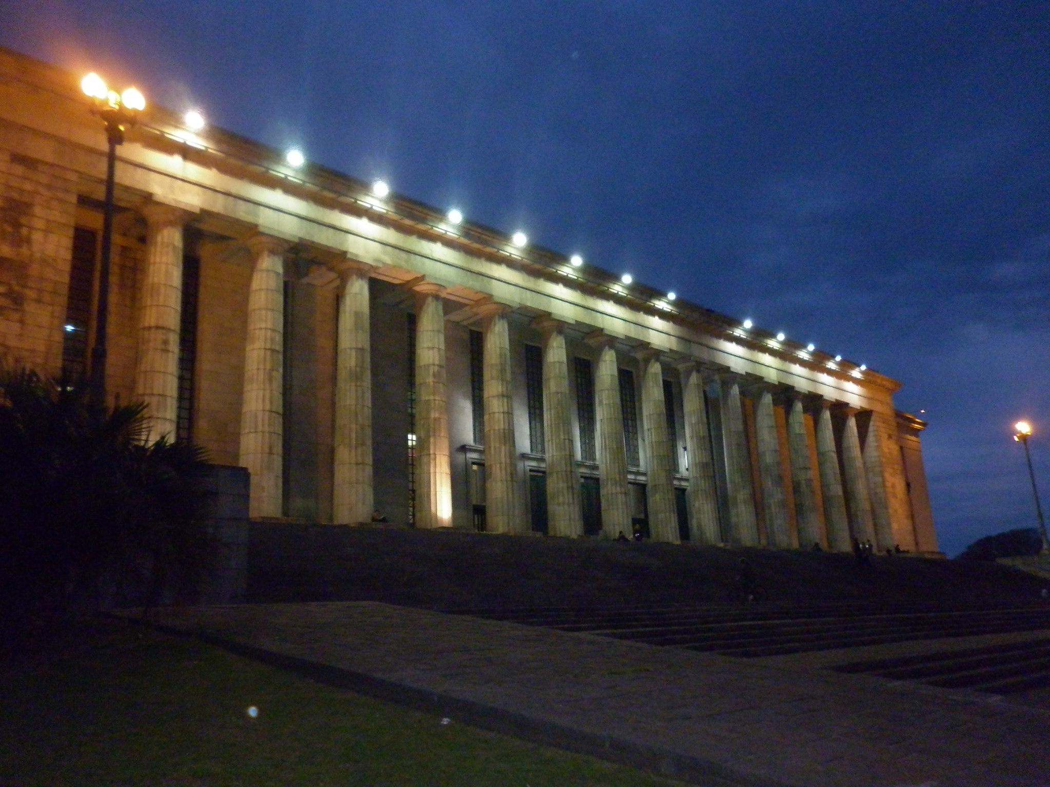 Panasonic DMC-F3 sample photo. Facultad de derecho photography