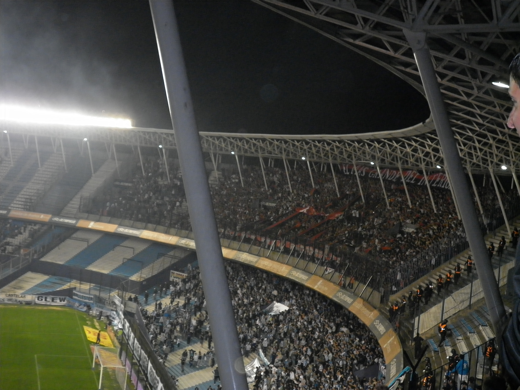 Panasonic DMC-F3 sample photo. El cilindro: racing vs. newell's photography