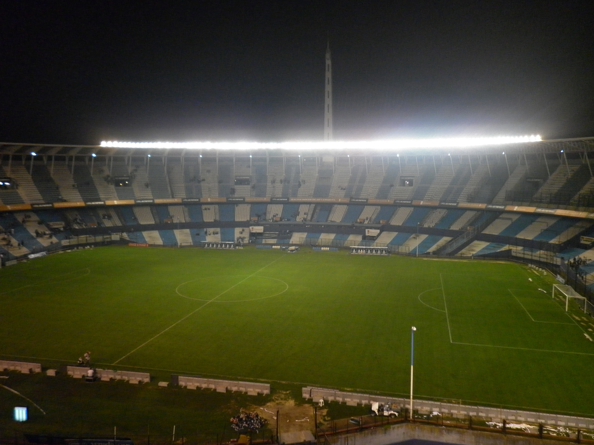Panasonic DMC-F3 sample photo. El cilindro: racing vs. newell's photography