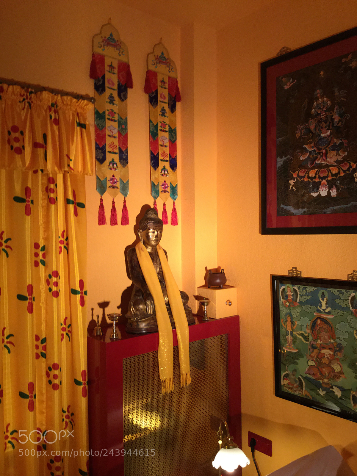 Apple iPad Air 2 sample photo. Myanmar buddha sitting on photography