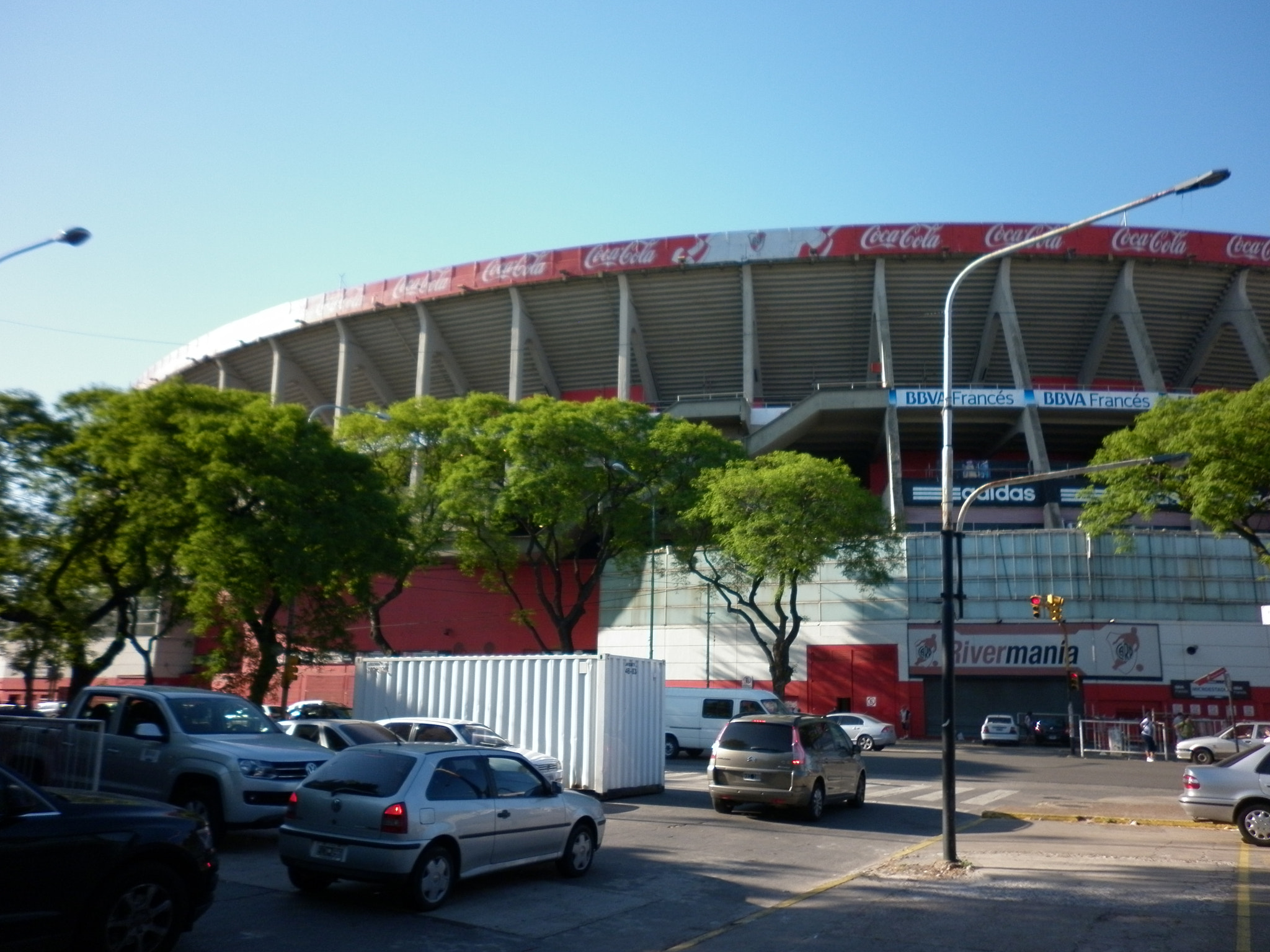 Panasonic DMC-F3 sample photo. El monumental photography