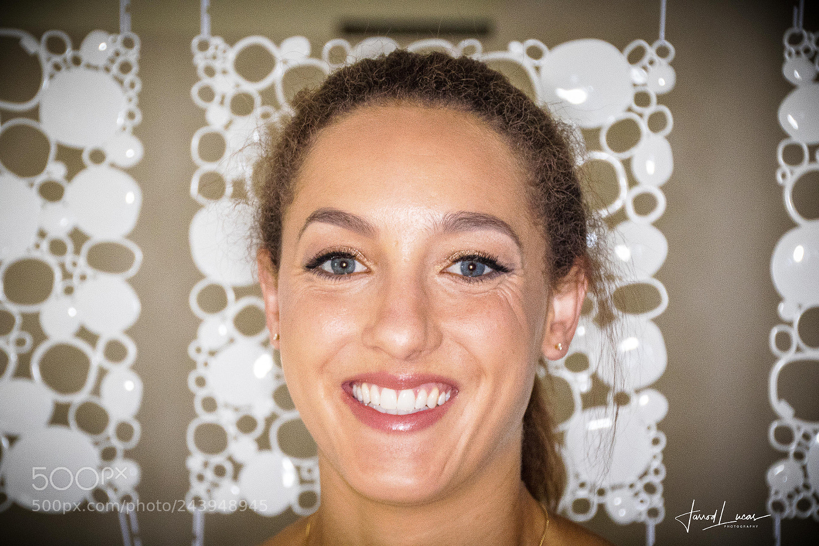 Canon EOS 7D Mark II sample photo. Making up photography