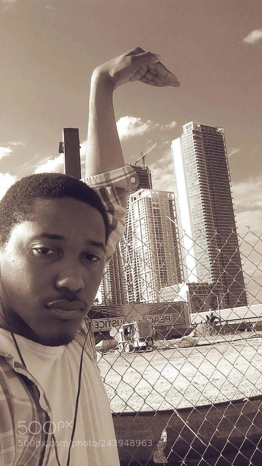 HTC DESRIE D530 sample photo. Living large (myself) photography