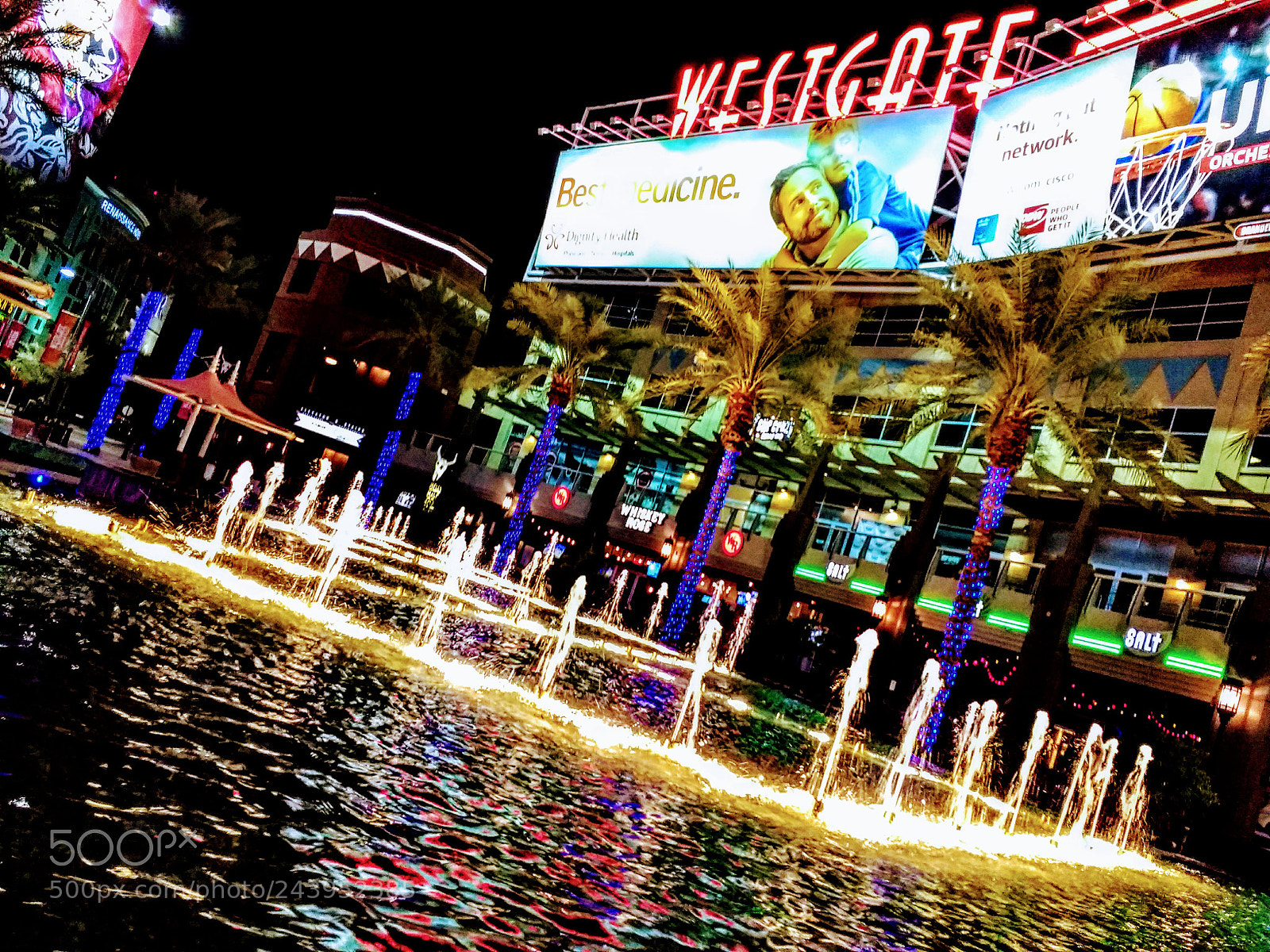 Motorola Moto G (4) sample photo. Fountain nightlife photography