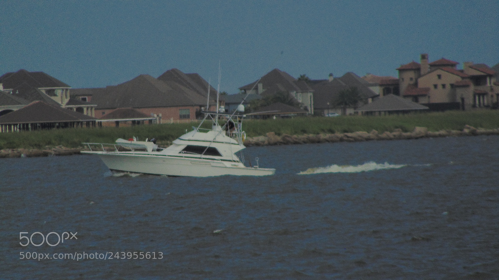 Sony Cyber-shot DSC-H300 sample photo. Boat on the tracks photography