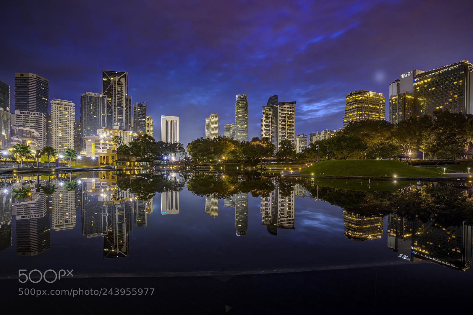 Sony a7R II sample photo. Cloudy sunrise at klcc photography