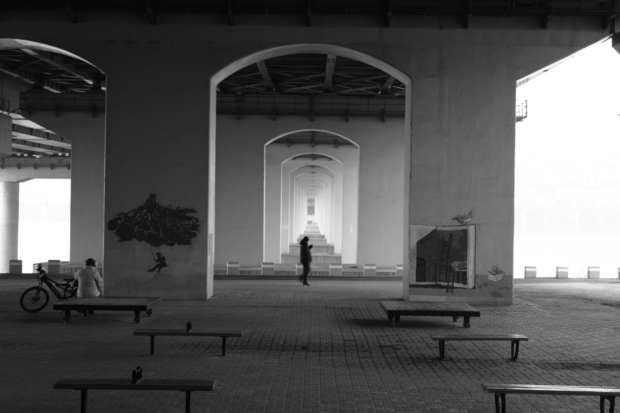 Canon EOS-1Ds Mark III sample photo. Under the bridge photography