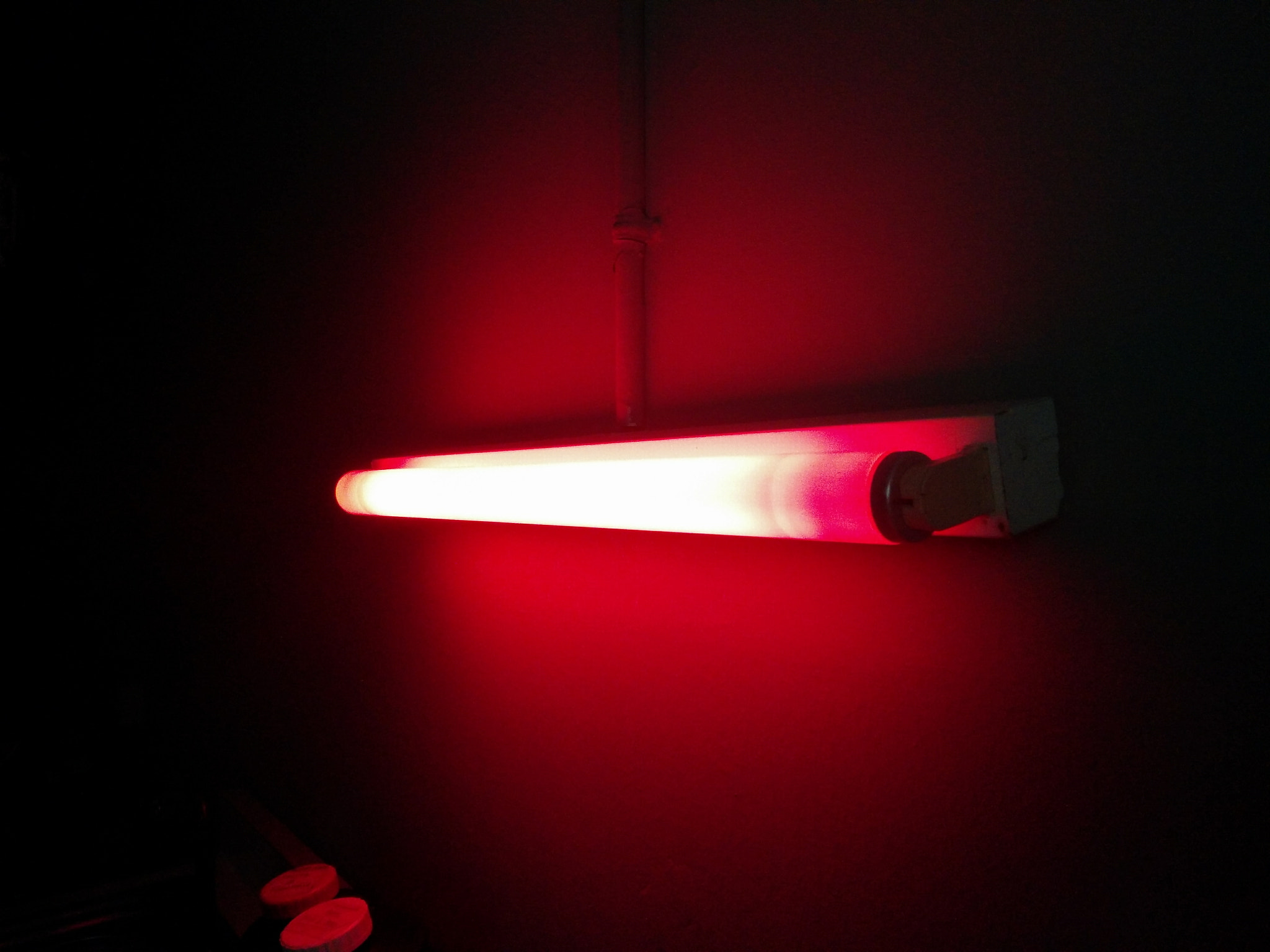 OnePlus ONE E1001 sample photo. Red light photography