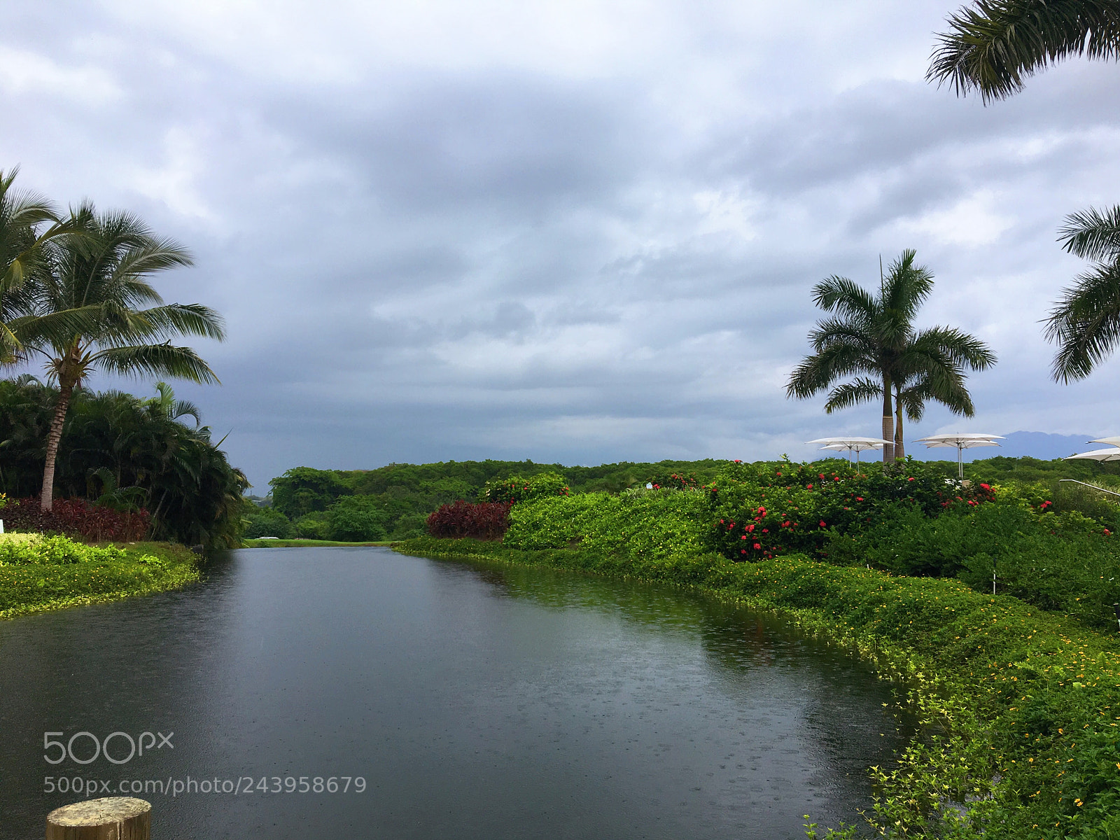 Apple iPhone 6s sample photo. Around the world photography