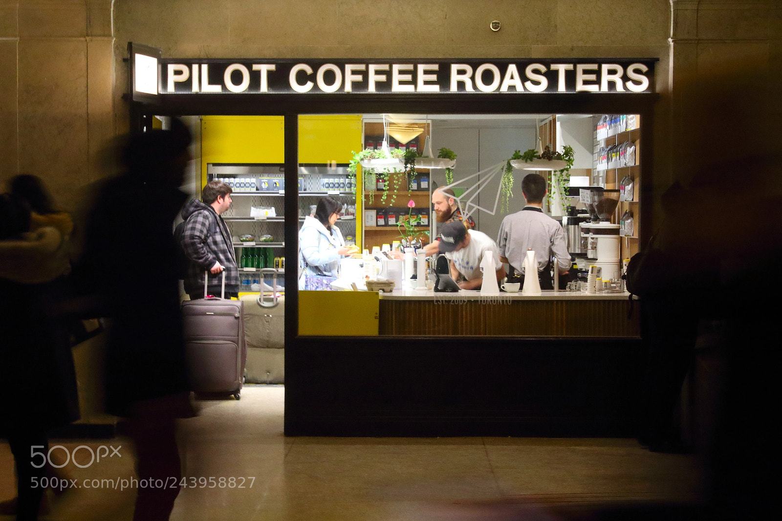 Canon EOS 1200D (EOS Rebel T5 / EOS Kiss X70 / EOS Hi) sample photo. Pilot coffee roasters at photography