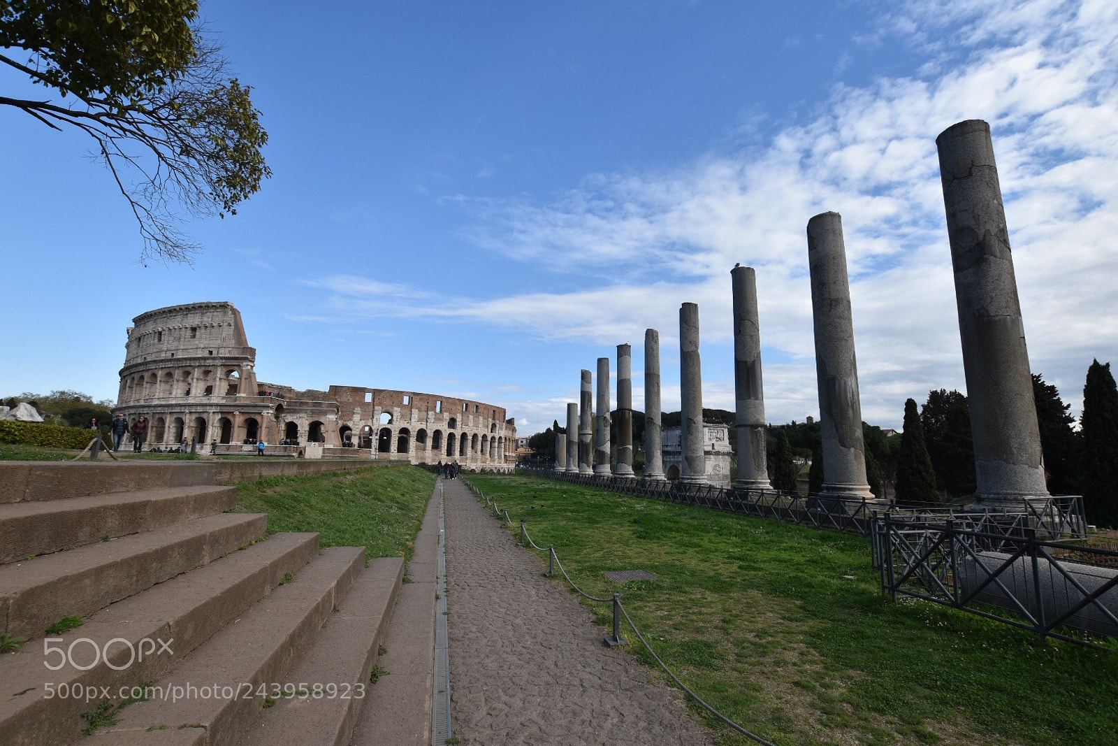 Nikon D5500 sample photo. Il colosseo dalla piazza photography