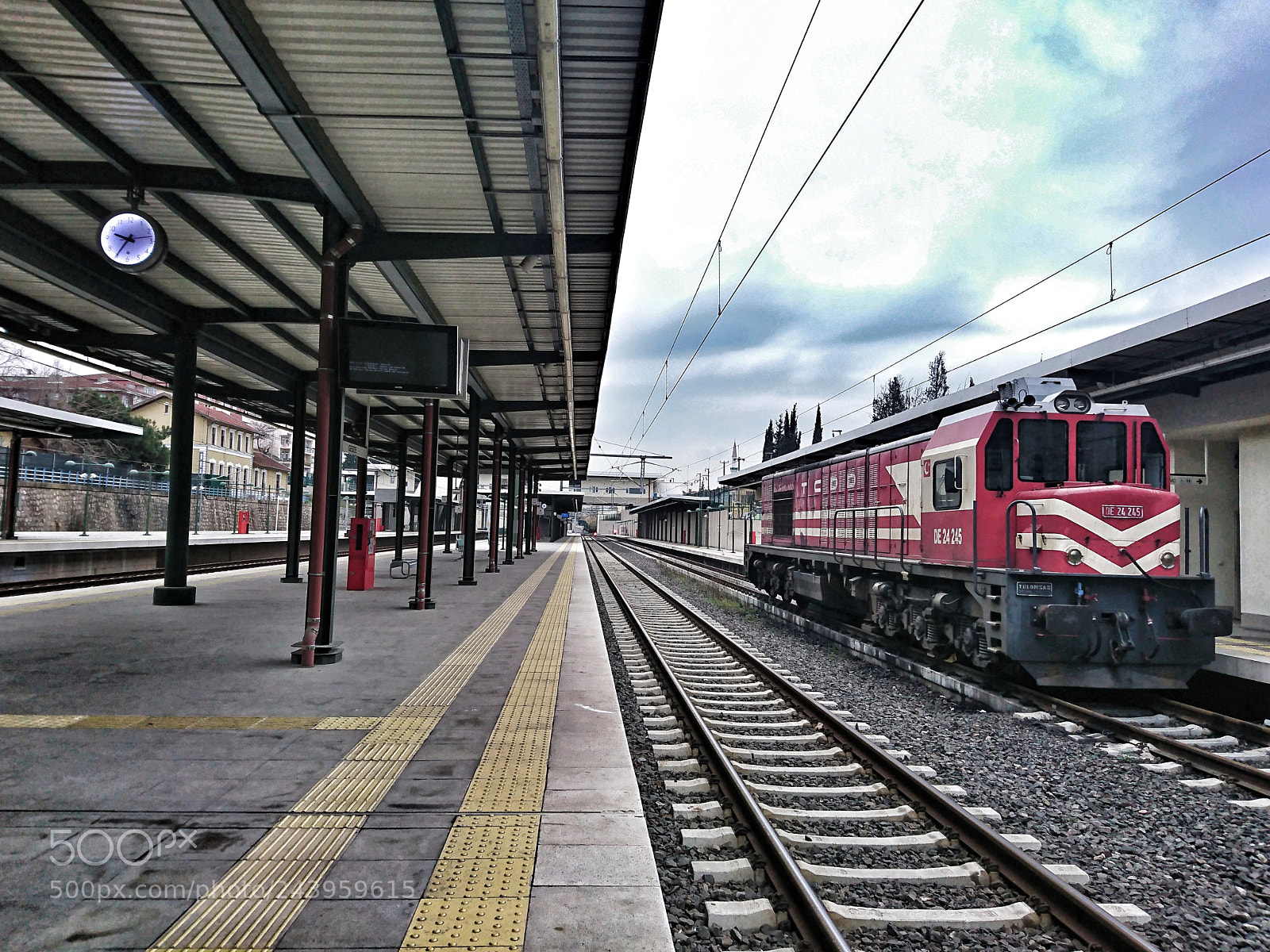 Sony Xperia XZ sample photo. Train station photography