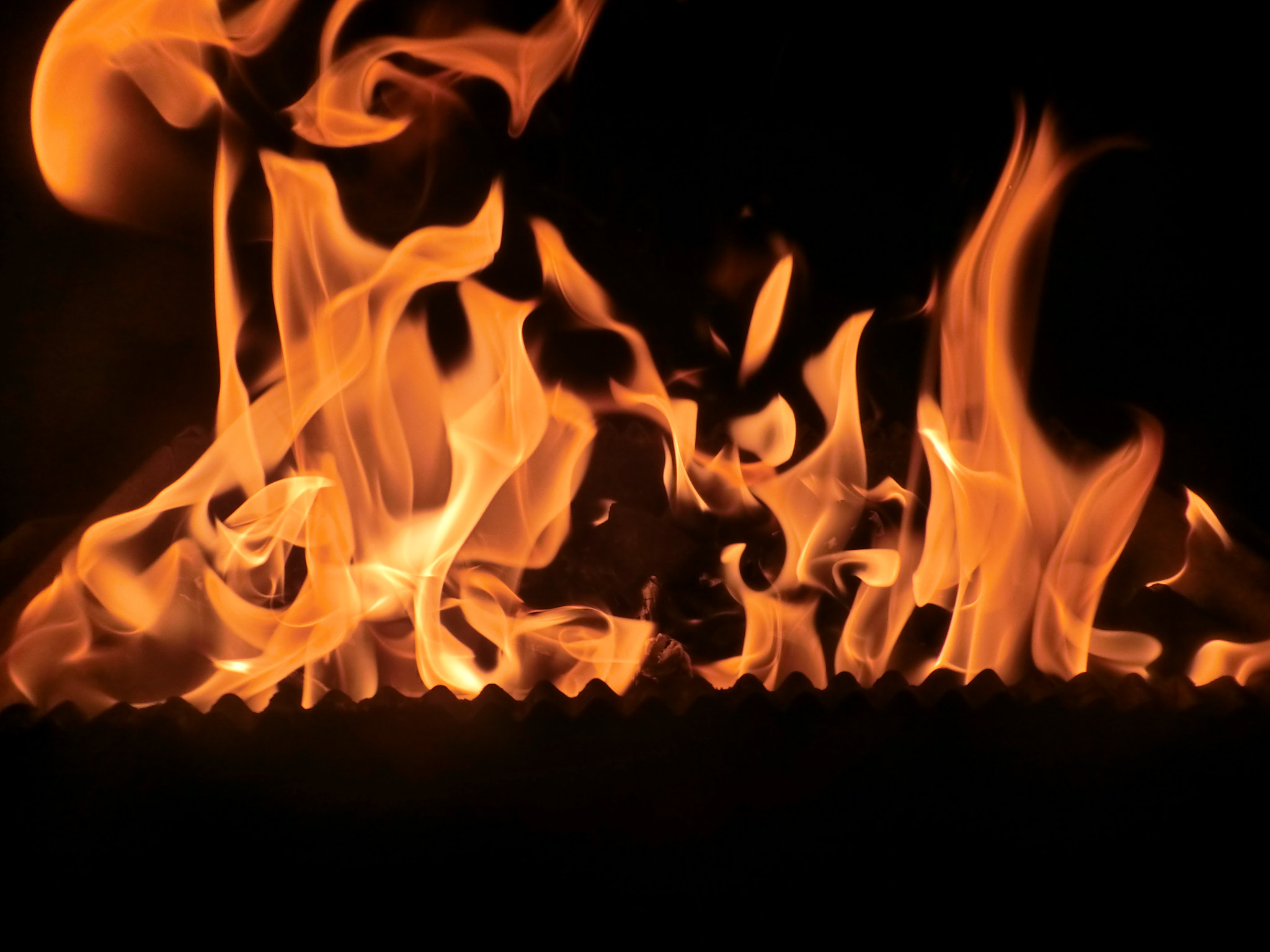 CASIO EX-ZR800 sample photo. Fire photo photography