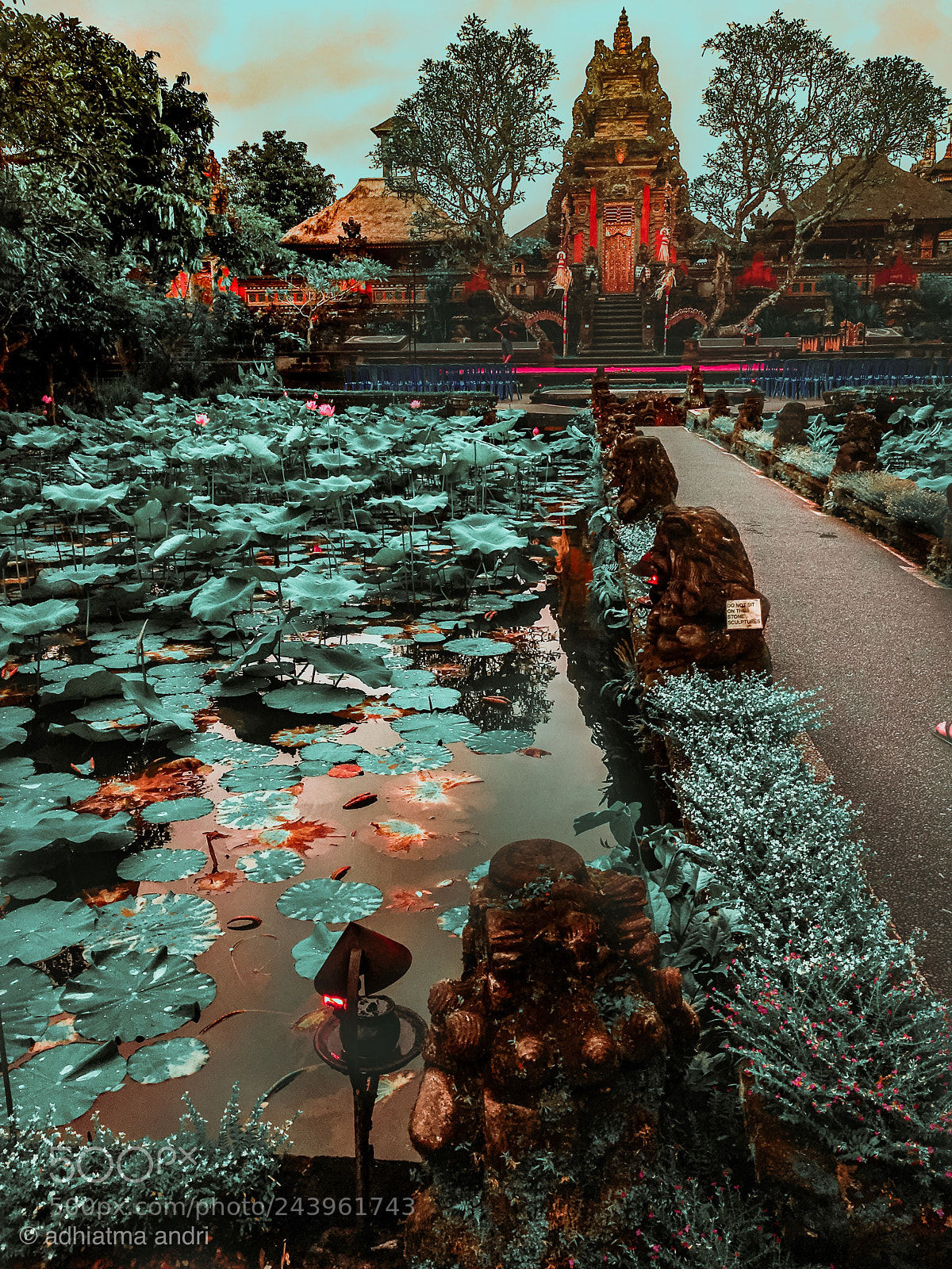 Apple iPhone 6s sample photo. Pura saraswati ubud photography